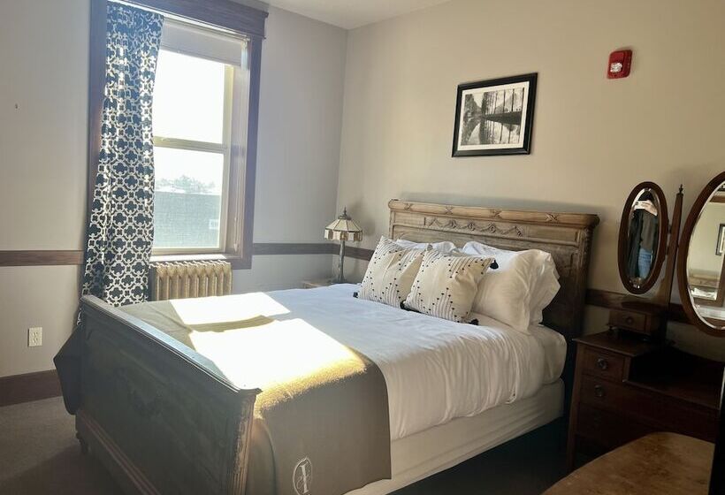 Bed and Breakfast Enders