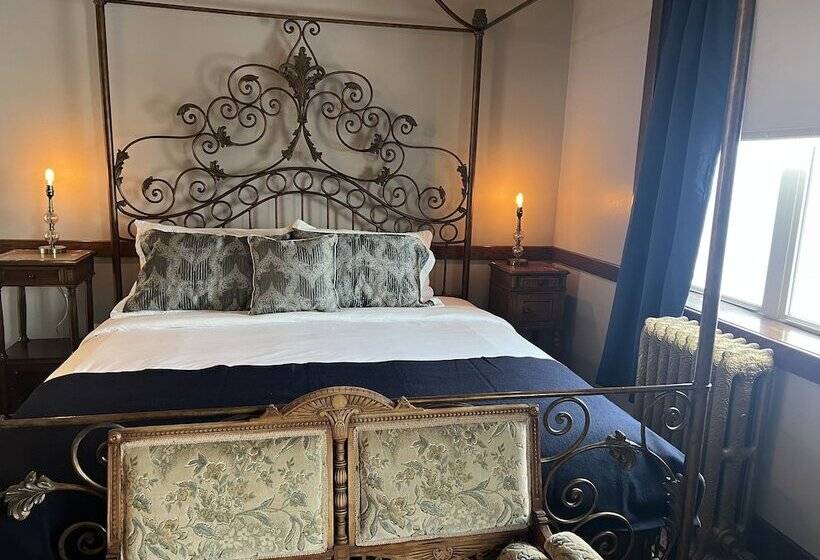 Bed and Breakfast Enders