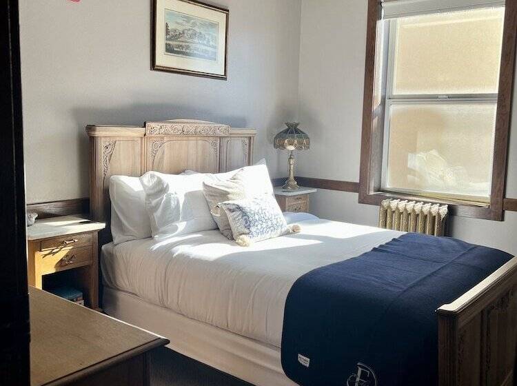 Bed and Breakfast Enders