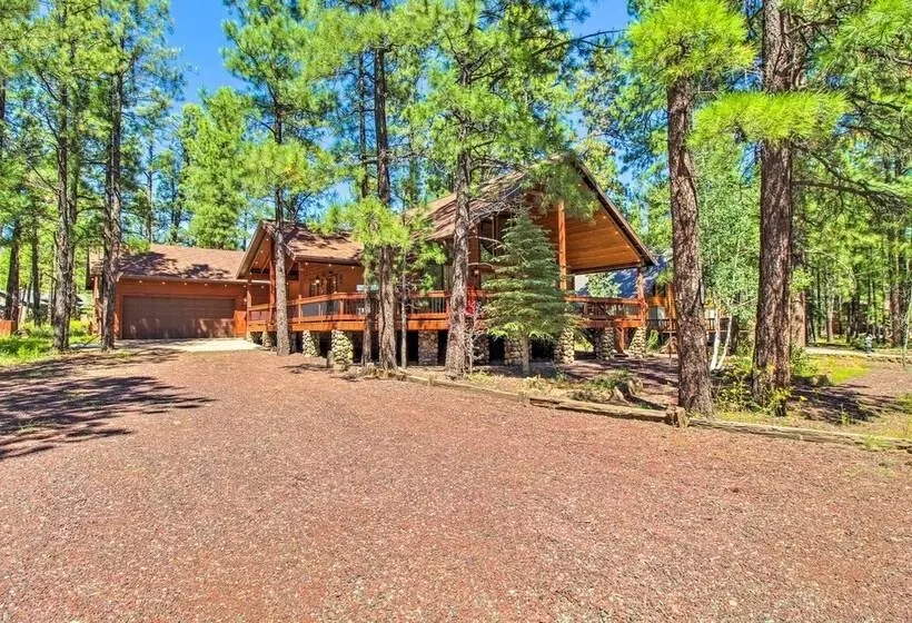 Pinetop Retreat W/ Fire Pit & Game Room!