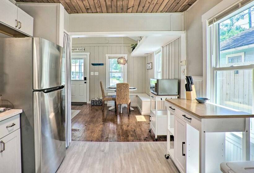 Chic Cottage W/ Private Yard: Steps To Beach!