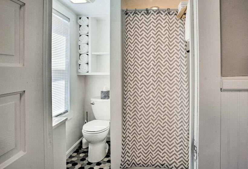 Chic Cottage W/ Private Yard: Steps To Beach!