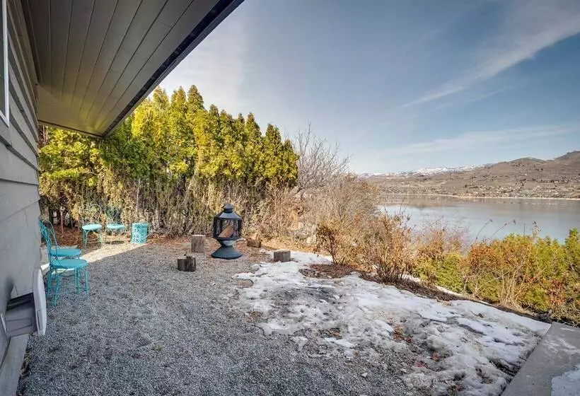 Colorful Lake Chelan Home W/ Saltwater Pool!