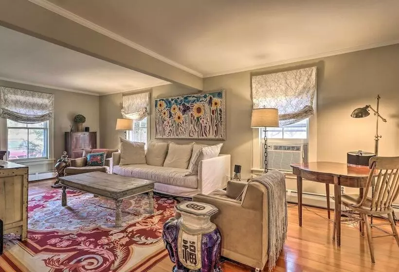 Cozy Litchfield House W/ Fenced In Yard & Fire Pit