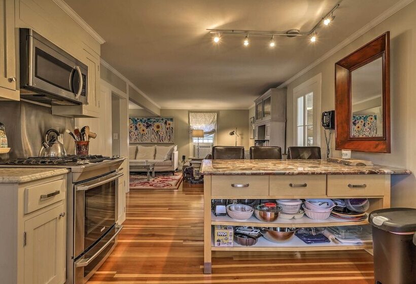 Cozy Litchfield House W/ Fenced In Yard & Fire Pit