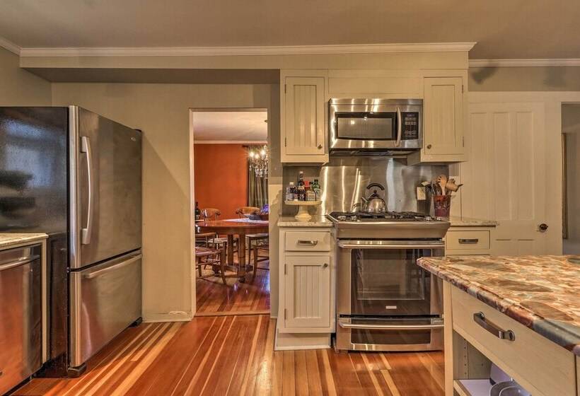 Cozy Litchfield House W/ Fenced In Yard & Fire Pit