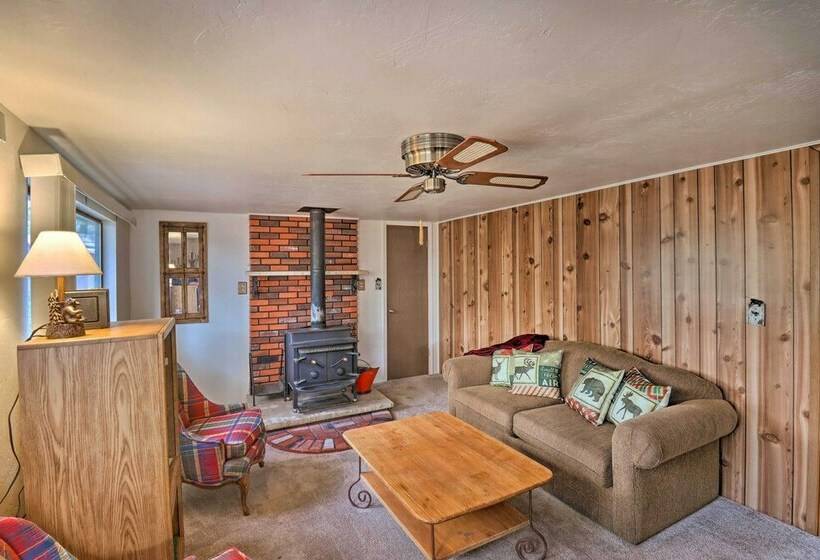 Show Low Cabin W/ Fire Pit: Near Hiking!