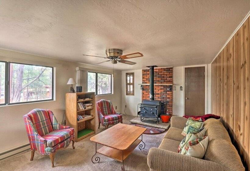 Show Low Cabin W/ Fire Pit: Near Hiking!
