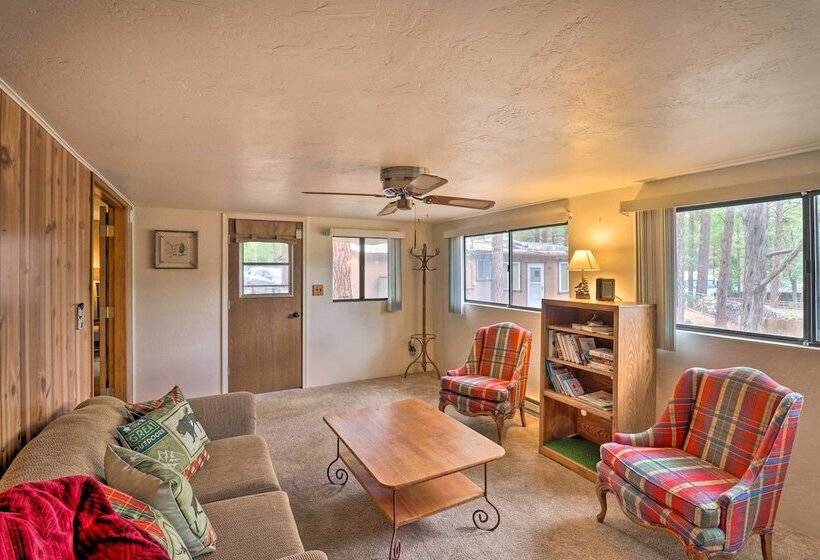 Show Low Cabin W/ Fire Pit: Near Hiking!