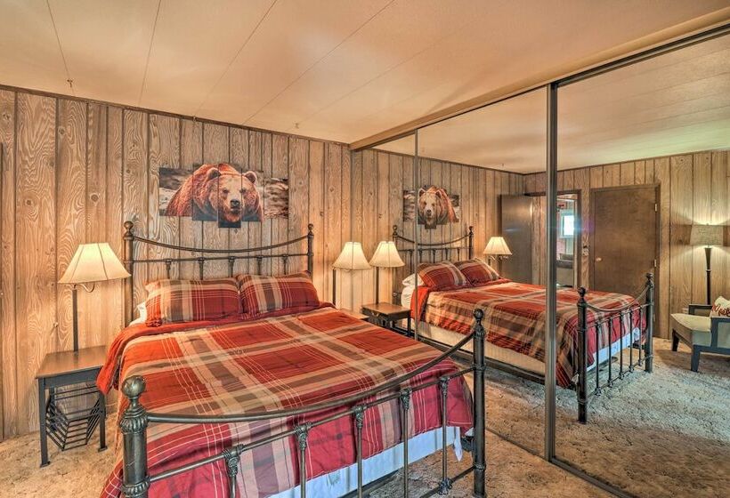 Show Low Cabin W/ Fire Pit: Near Hiking!