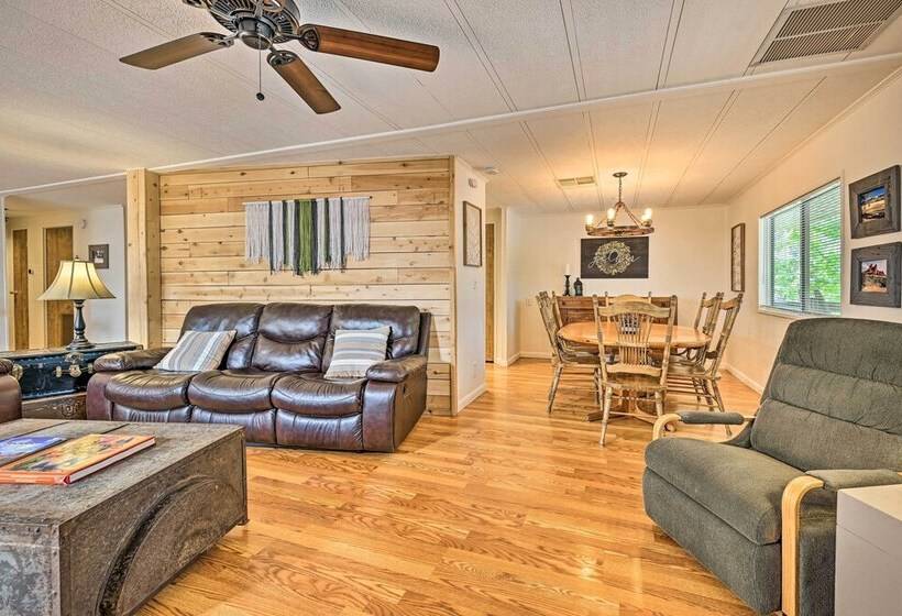 Dog Friendly Munds Park Cabin W/ Deck!