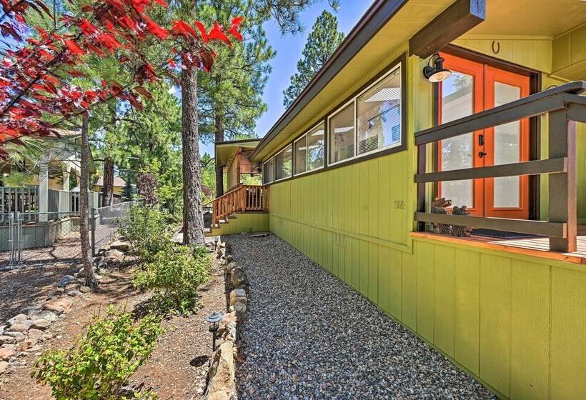 Dog Friendly Munds Park Cabin W/ Deck!