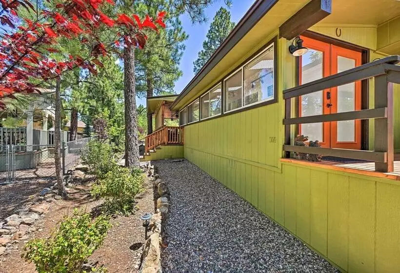 Dog Friendly Munds Park Cabin W/ Deck!