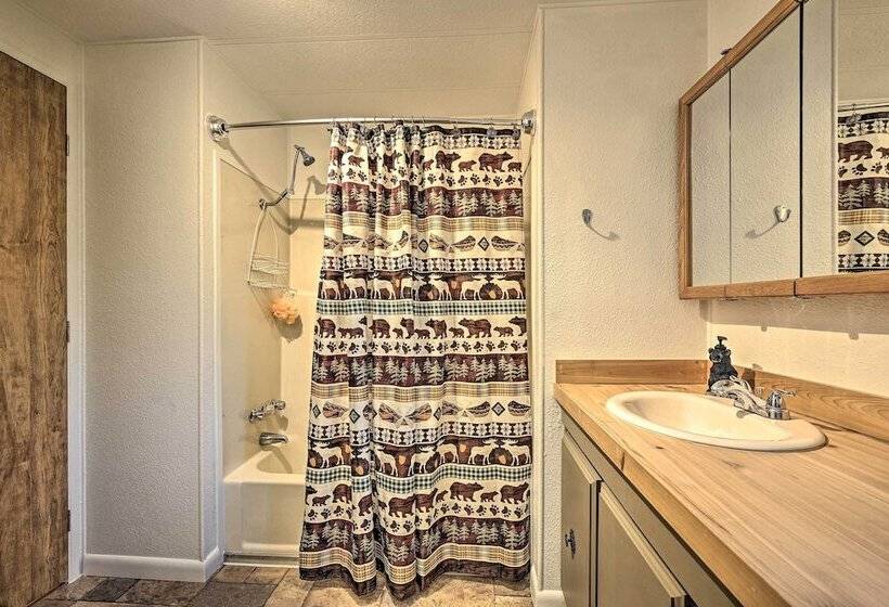 Dog Friendly Munds Park Cabin W/ Deck!