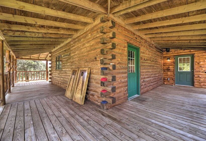 Eureka Springs Area Cabin W/ Deck + 7 Acres!