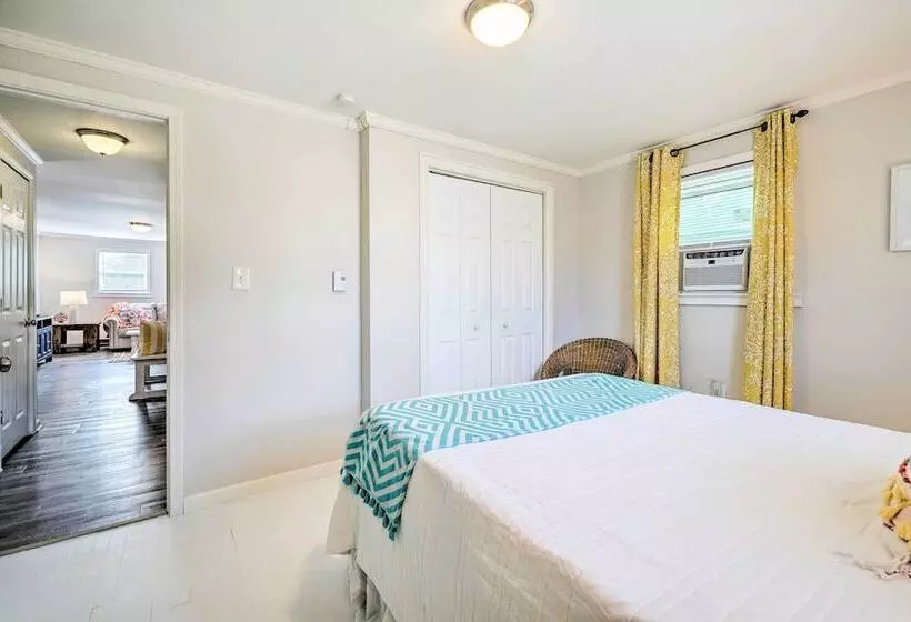 Duplex Unit < 2 Mi To Fishing & Beach Access