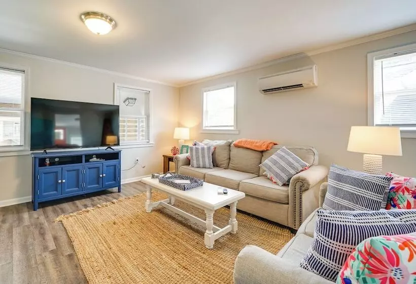 Duplex Unit < 2 Mi To Fishing & Beach Access