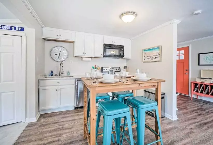 Duplex Unit < 2 Mi To Fishing & Beach Access