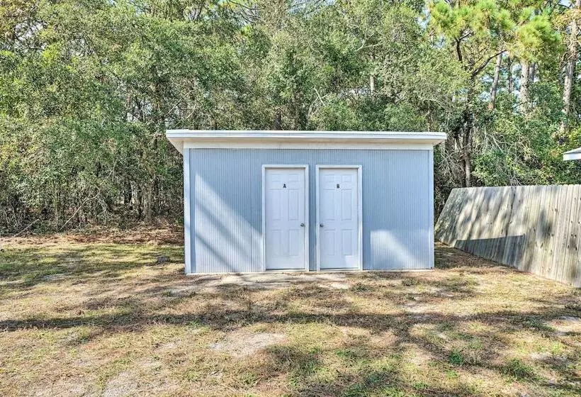 Duplex Unit < 2 Mi To Fishing & Beach Access