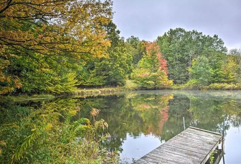 Great Valley Home W/ On Site Pond, 7 Mi To Skiing!