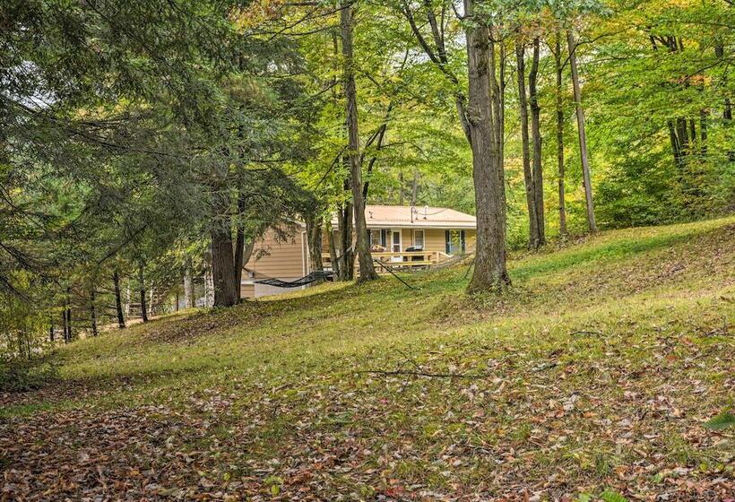 Great Valley Home W/ On Site Pond, 7 Mi To Skiing!