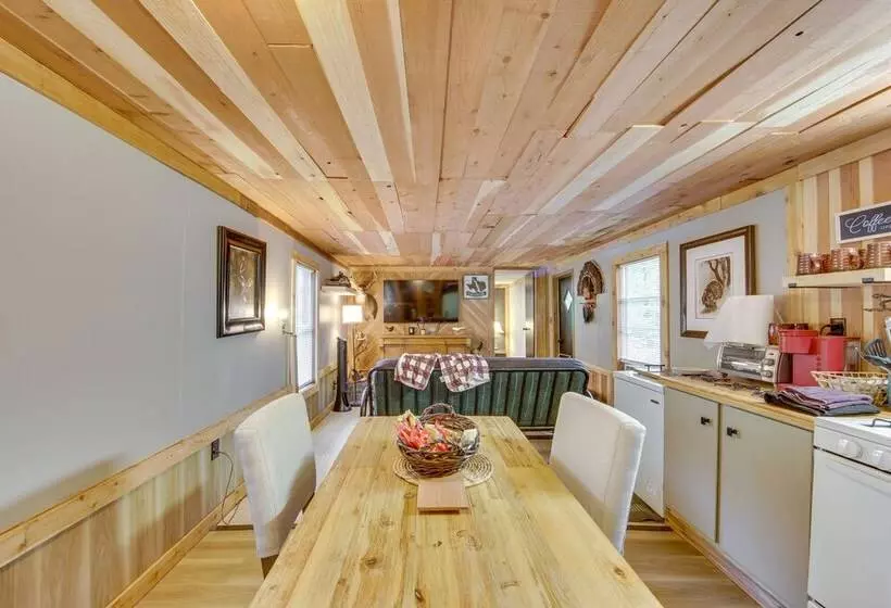 Hemphill Home W/ Community Perks < 1 Mi To Water!