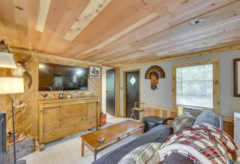 Hemphill Home W/ Community Perks < 1 Mi To Water!