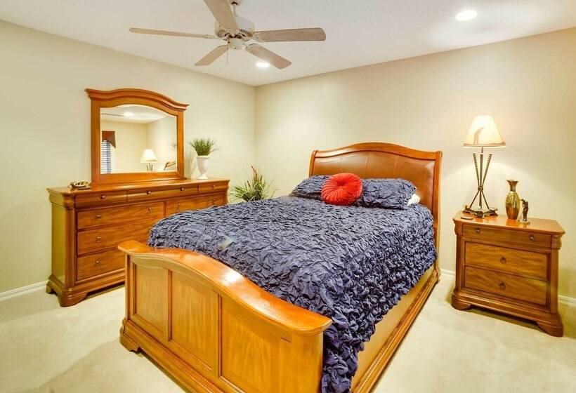 Home In Bella Vista W/ Deck & Lake Windsor Views!