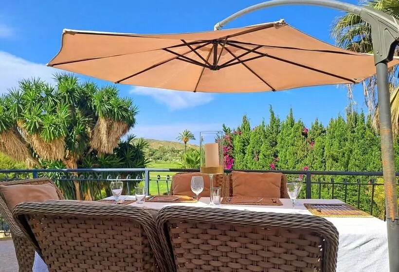 ホテル El Castillo La Manga Club