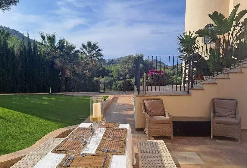 ホテル El Castillo La Manga Club