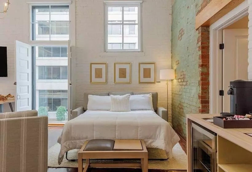 Hotelli Fire Station One Boutique