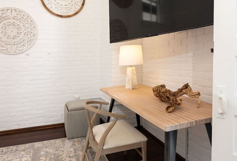 فندق Fire Station One Boutique