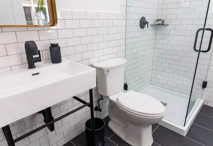 Hotelli Fire Station One Boutique