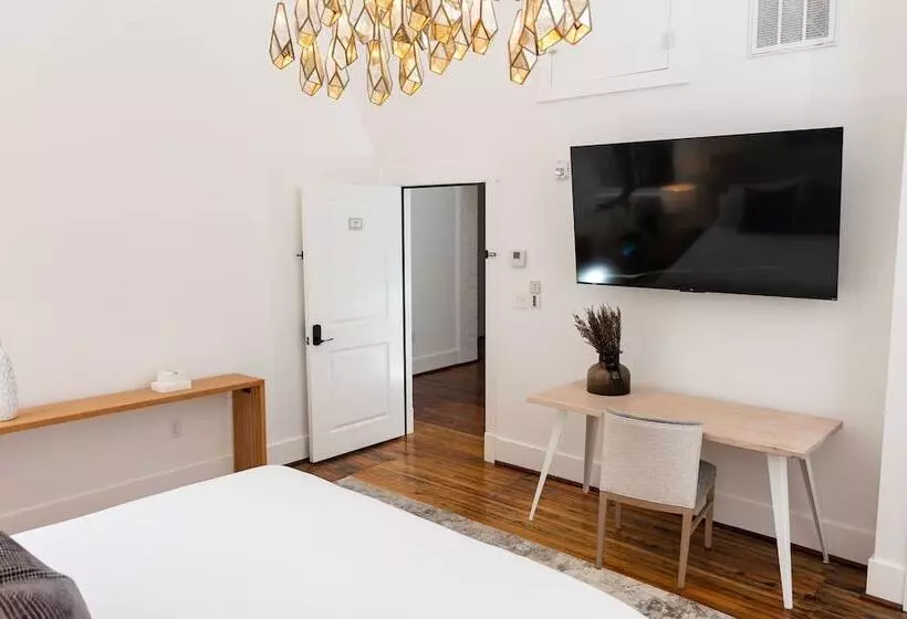 Hotelli Fire Station One Boutique