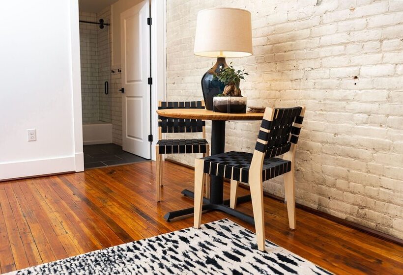 فندق Fire Station One Boutique