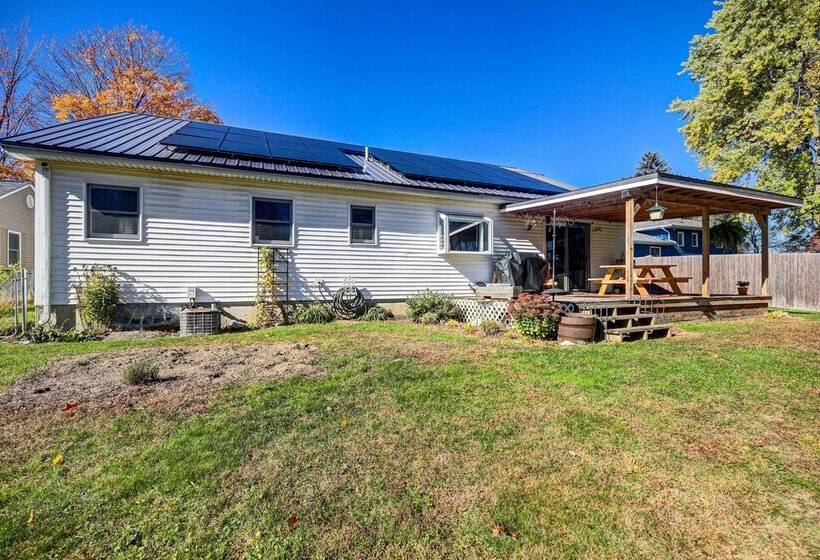 House Of Art  Group Escape By Parks & Lake!