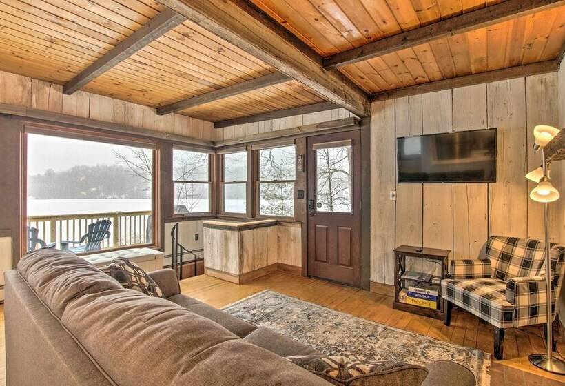 Lakefront Granby Escape W/ Private Dock & Kayaks!