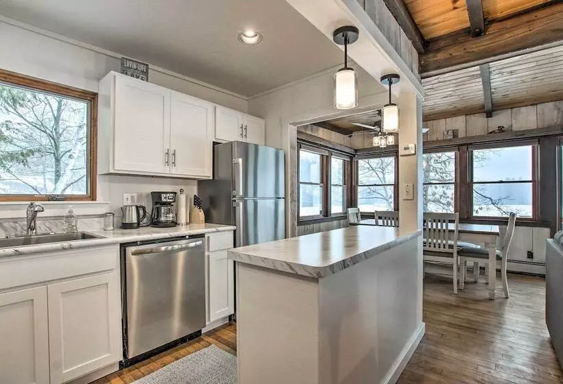 Lakefront Granby Escape W/ Private Dock & Kayaks!