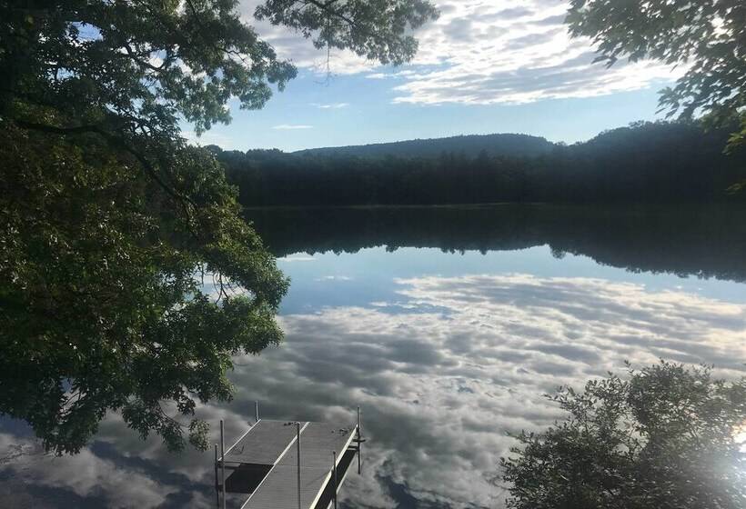 Lakefront Granby Escape W/ Private Dock & Kayaks!