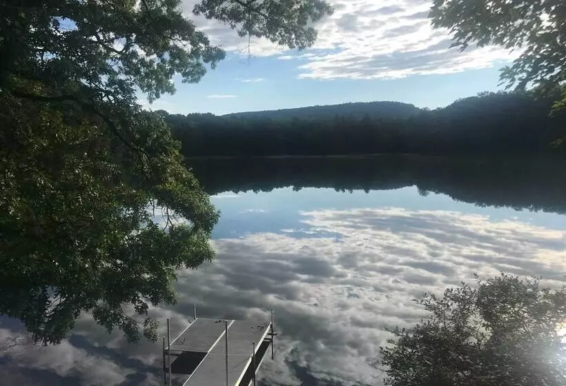 Lakefront Granby Escape W/ Private Dock & Kayaks!