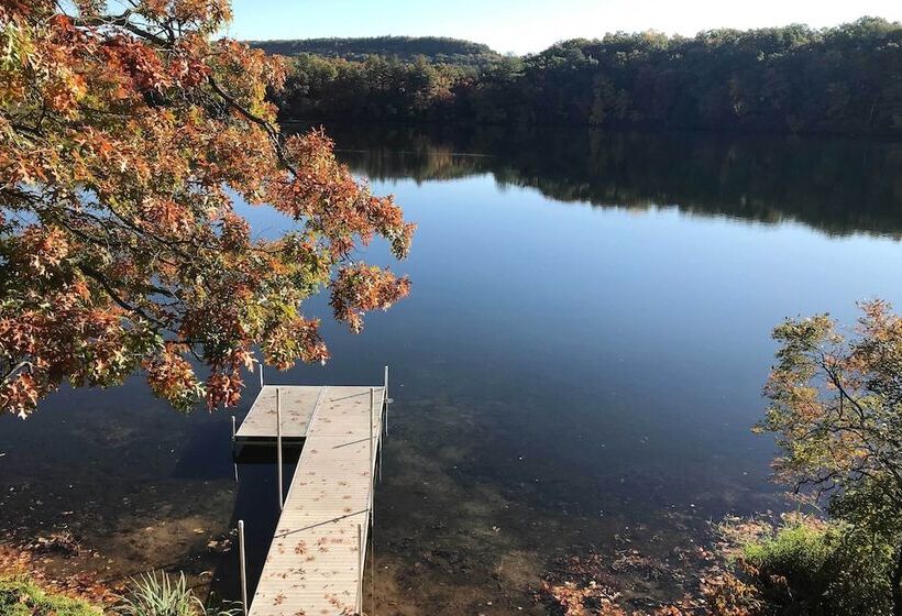 Lakefront Granby Escape W/ Private Dock & Kayaks!