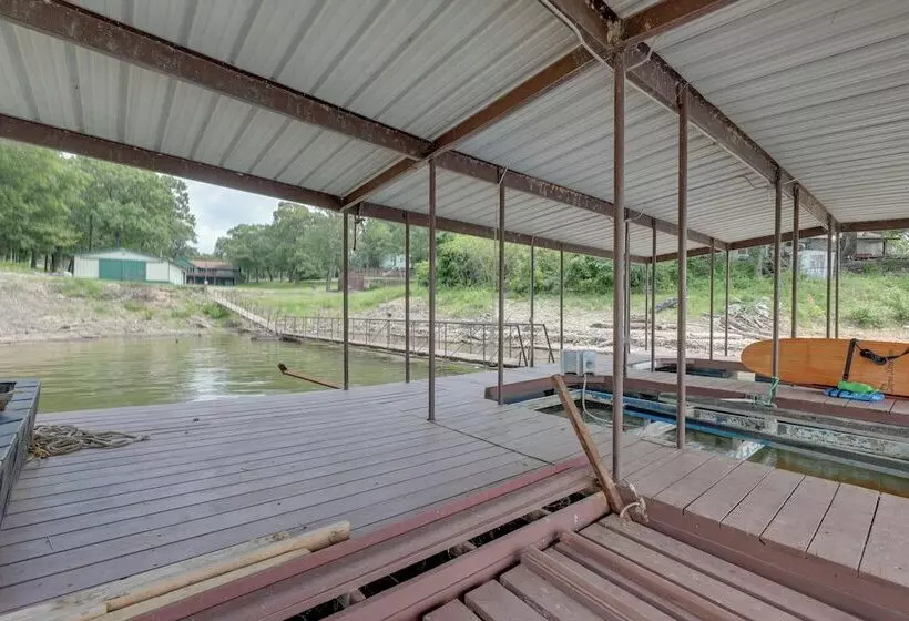 Dock & Pool Access: Lakefront Grove Home!