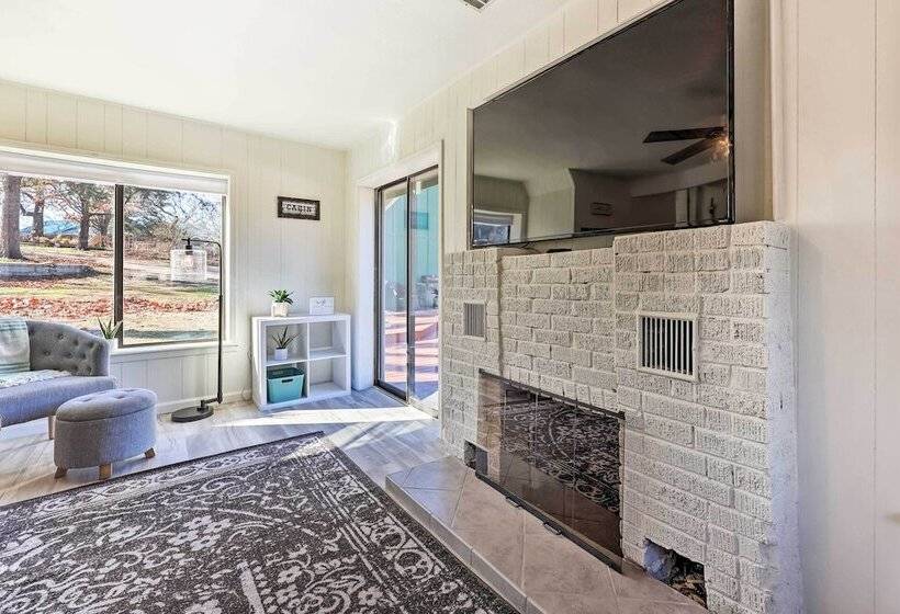 Dock & Pool Access: Lakefront Grove Home!