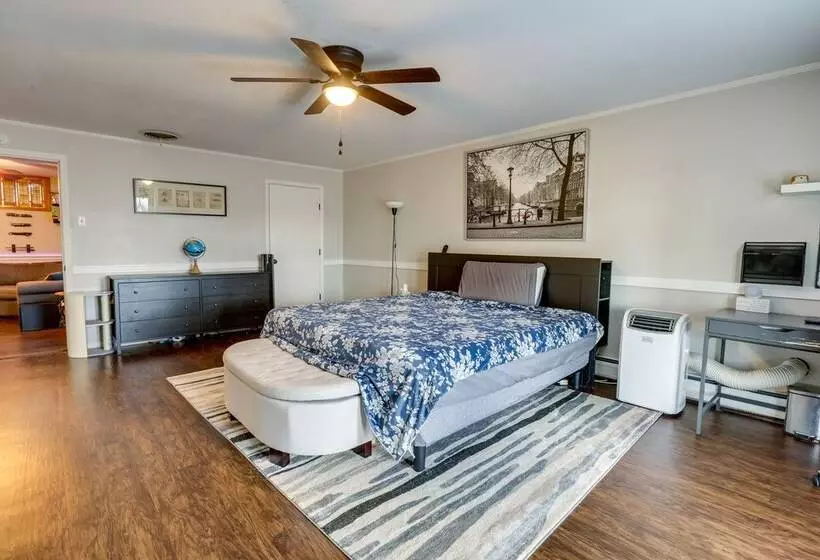 Lawrenceburg Family Home W/ Seasonal Pool!