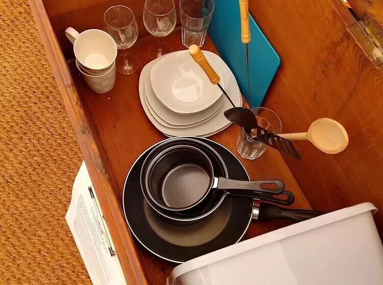 Chestnut 6m Xl Bell Tent, Log Burner, Nr Whitby