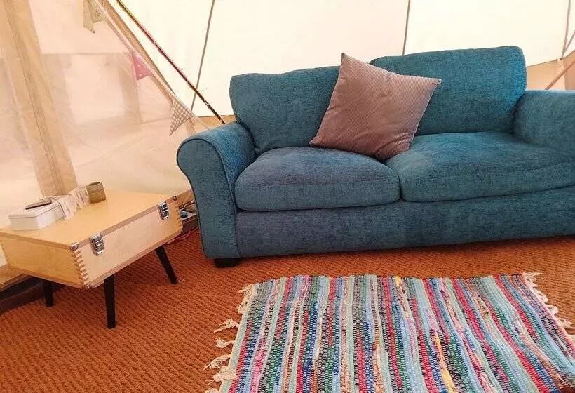 Chestnut 6m Xl Bell Tent, Log Burner, Nr Whitby