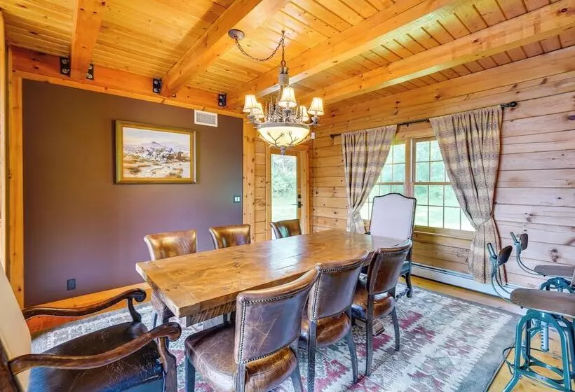 Luxury Log Cabin W/ Ev Charger & Mtn Views!