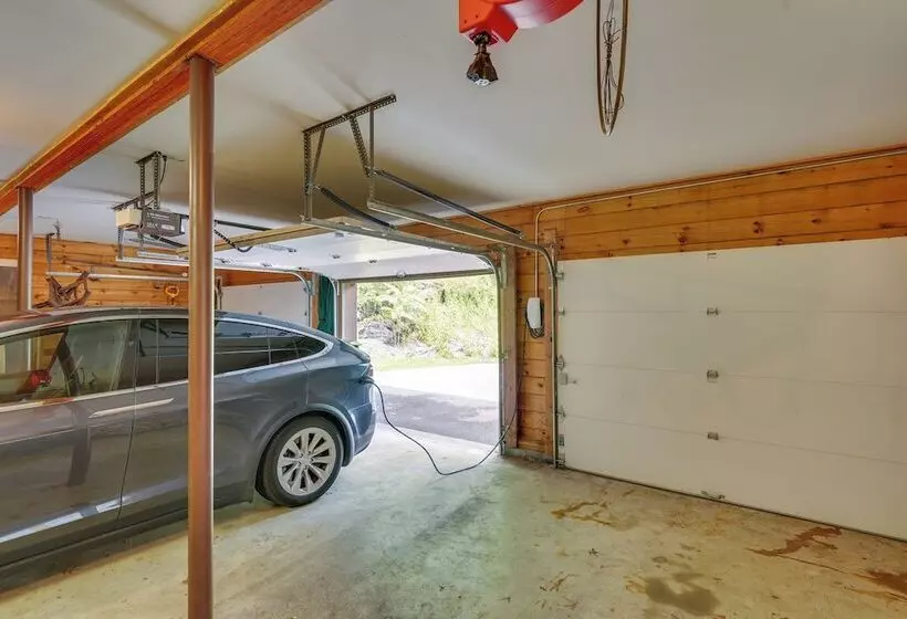 Luxury Log Cabin W/ Ev Charger & Mtn Views!