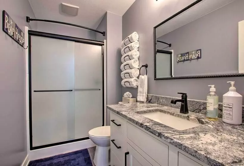 Modern Beachfront Oasis In Stockholm W/ Dock!