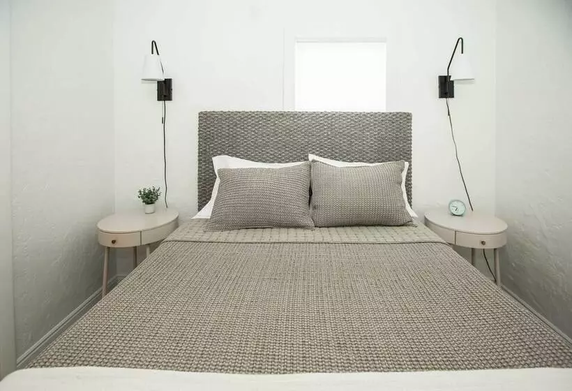 Modern Kanab Cottage W/ View < 1 Mi To Hiking!